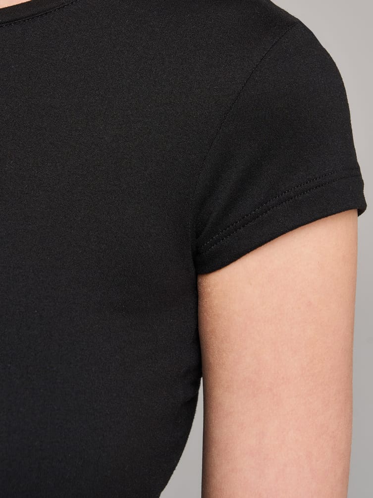 Футболка приталенная с коротким рукавом