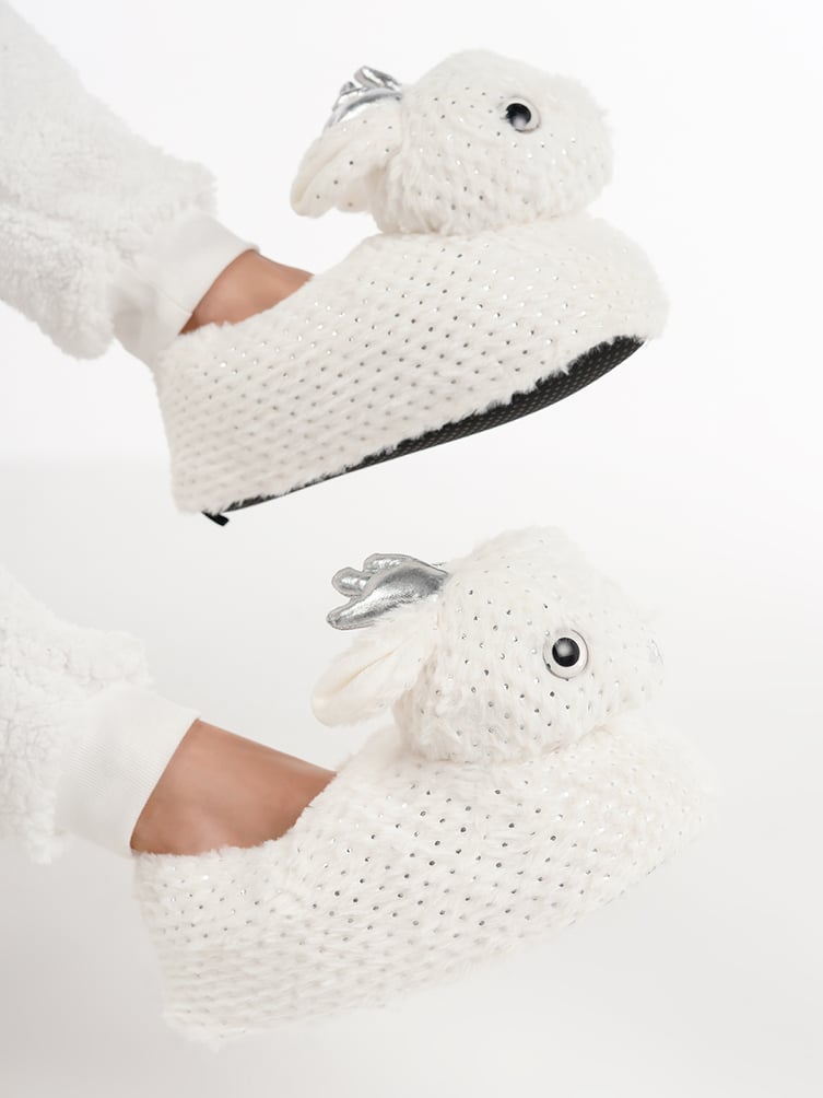 Объемные тапочки олени с рогами