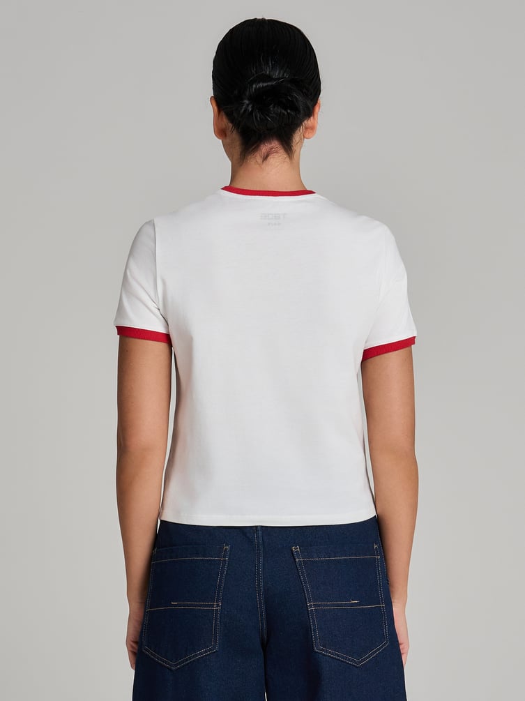 Футболка приталенная с надписью