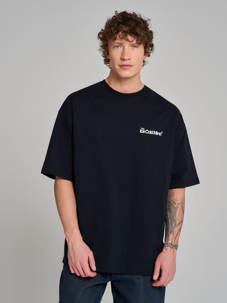 Футболка оверсайз с принтом на спине