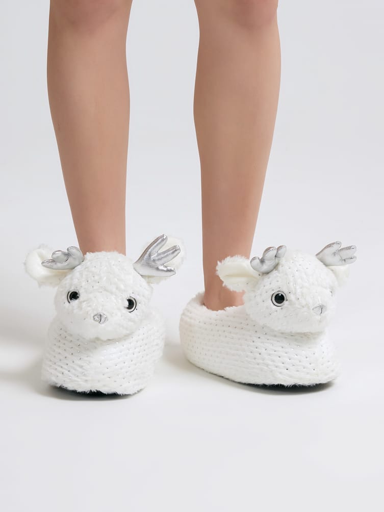 Объемные тапочки олени с рогами