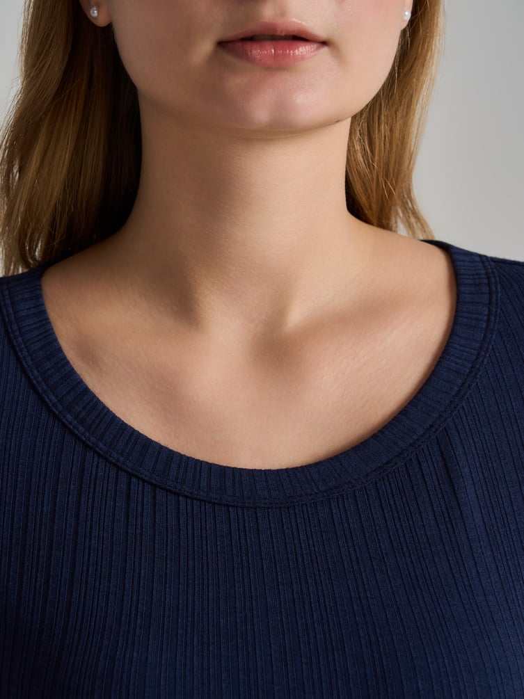 Пижама из вискозы с брюками