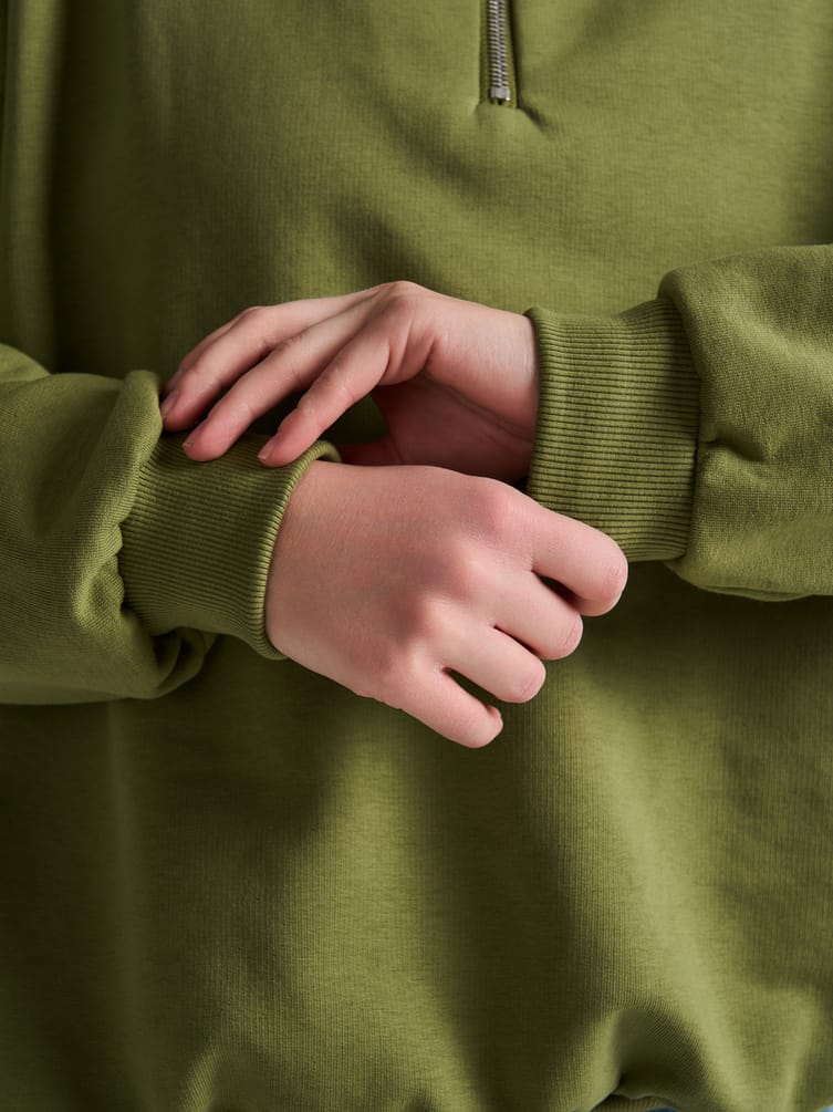 Свитшот без начеса с высоким горлом