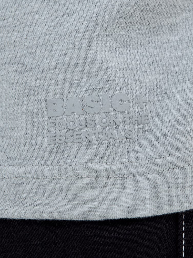 Однотонная хлопковая футболка