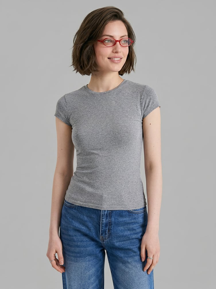 Футболка приталенная с коротким рукавом