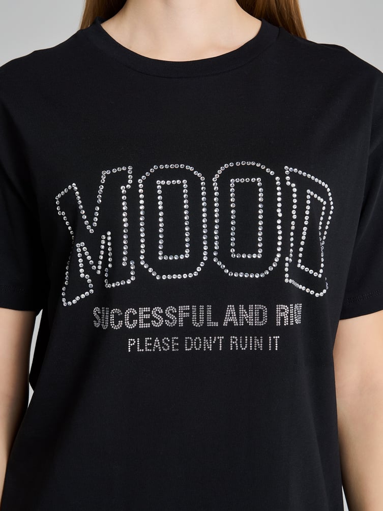 Футболка оверсайз с надписью стразами