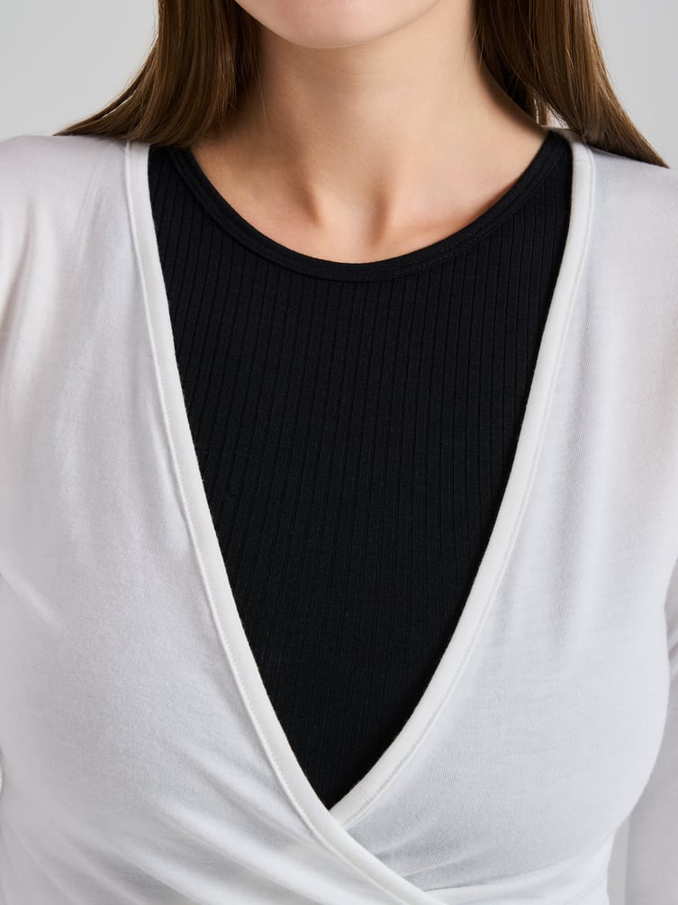 Лонгслив укороченный на запах