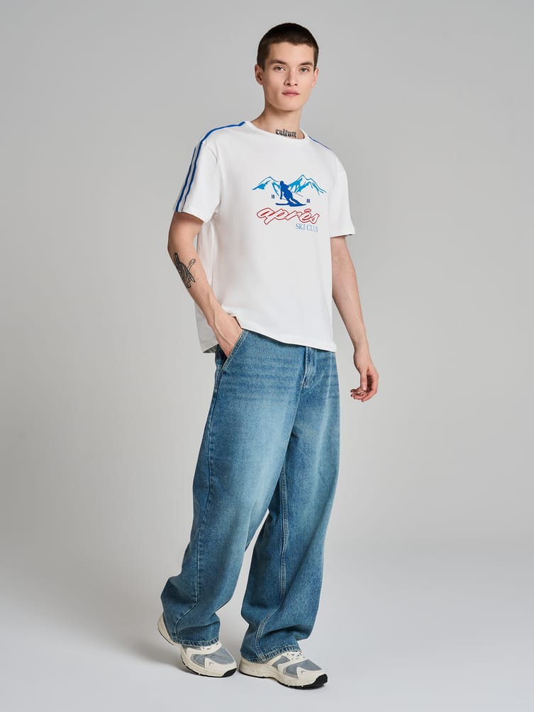 Футболка спортивная с принтом и лампасами