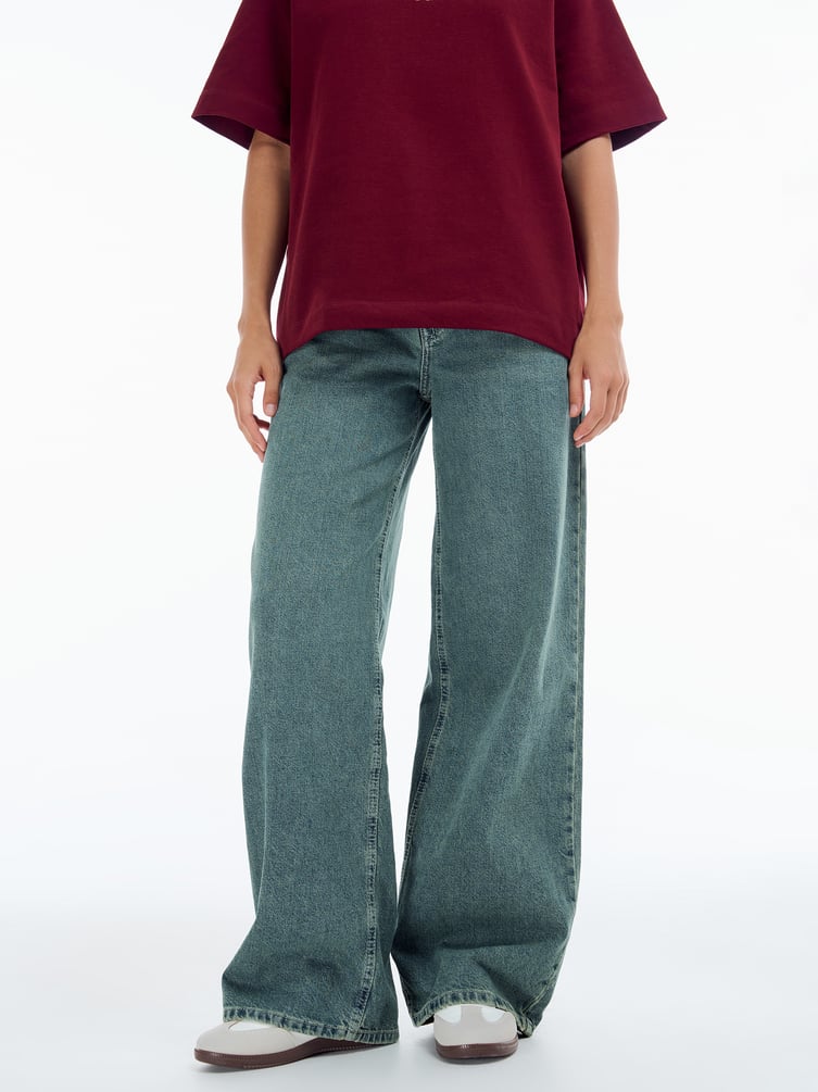 Джинсы багги с вареным эффектом