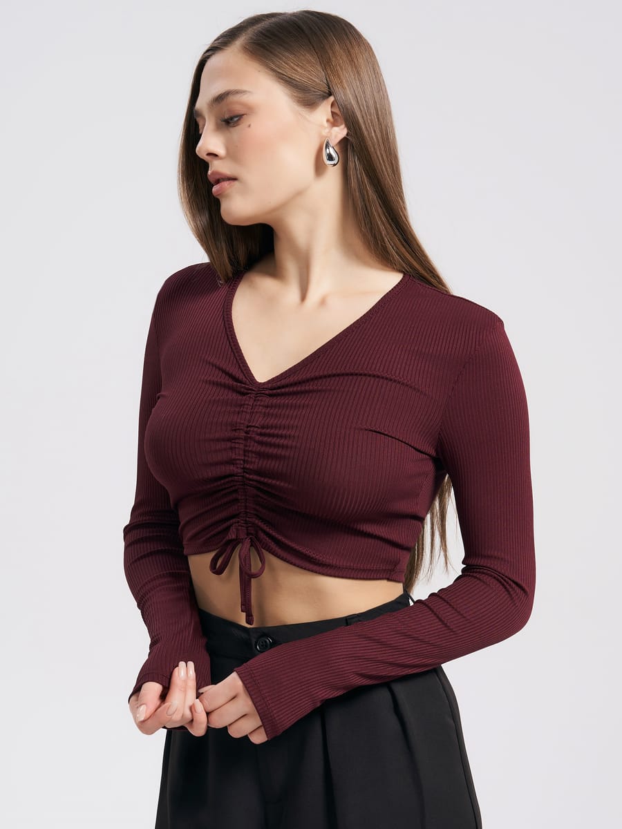 Кроп-топ с завязками на талии