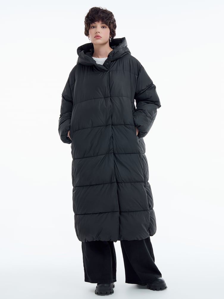 Зимнее стеганое пальто на синтепоне с капюшоном
