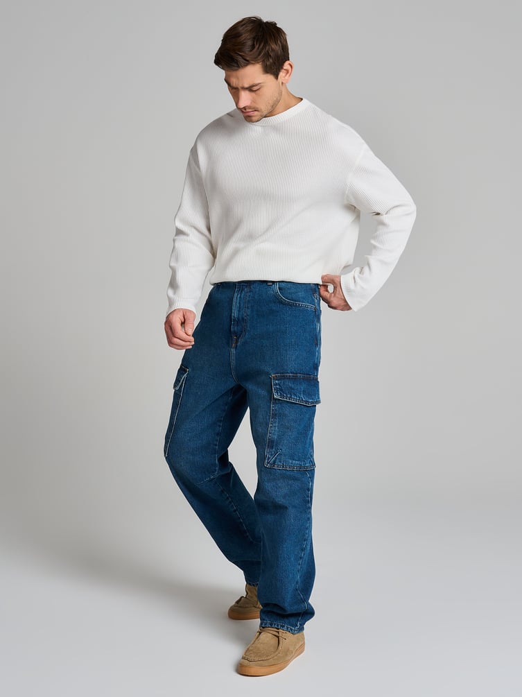 Зауженные джинсы карго