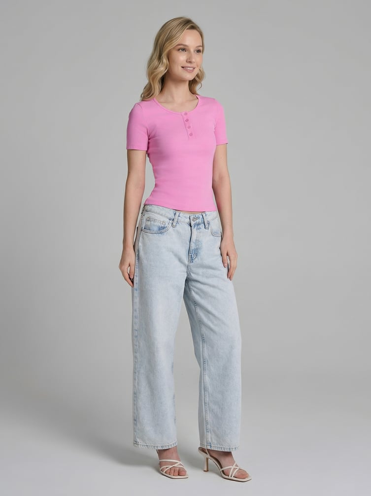 Джинсы широкие укороченные