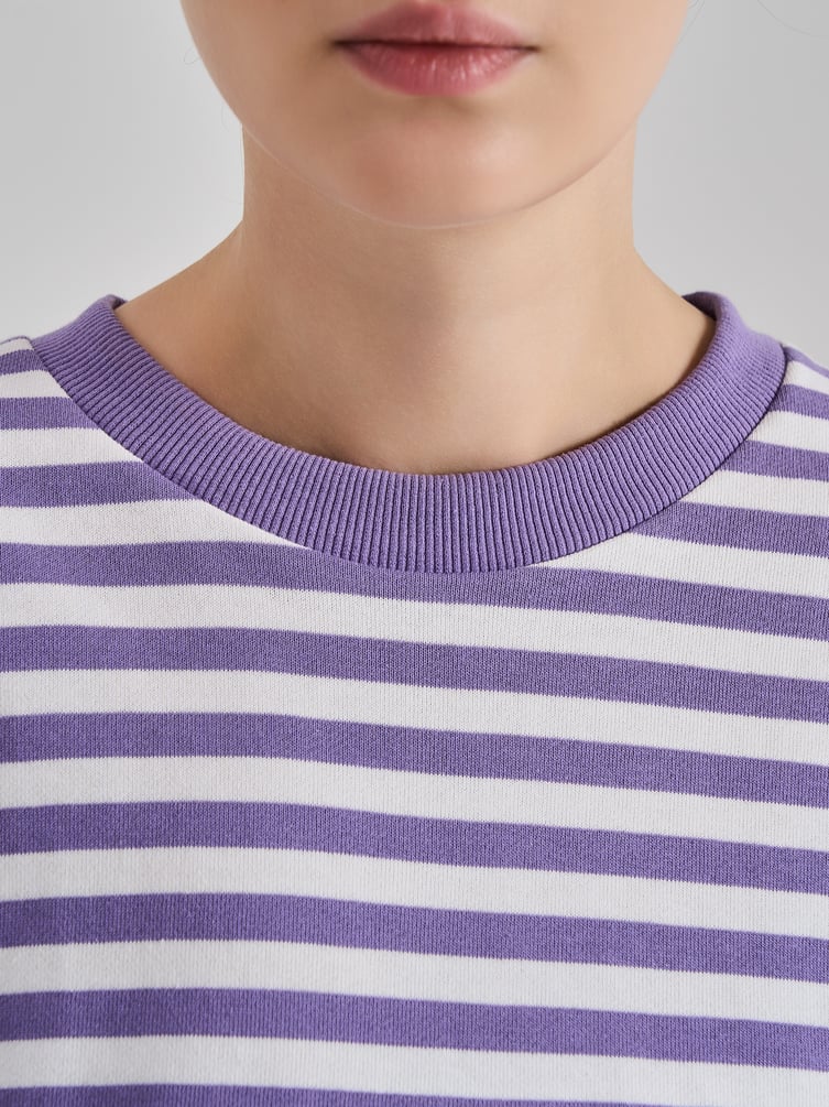 Свитшот в полоску