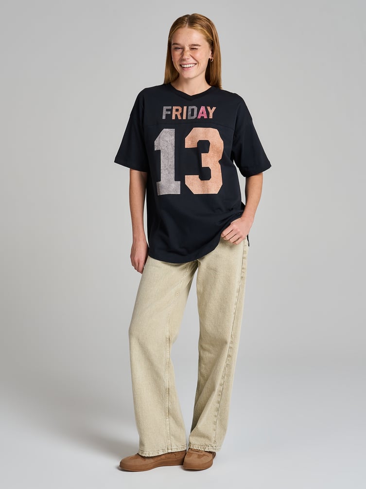 Футболка оверсайз с надписью Пятница 13