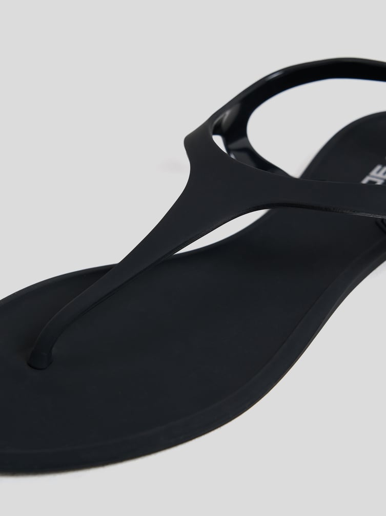 Босоножки летние открытые