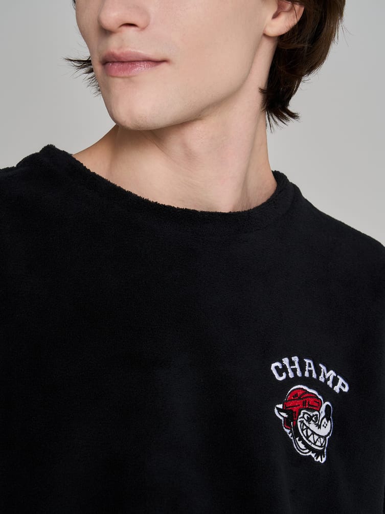 Пижама плюшевая с вышивкой и брюками