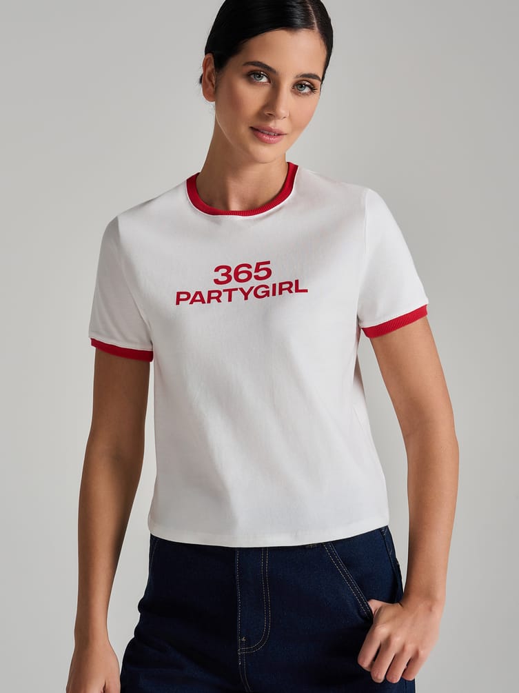 Футболка приталенная с надписью