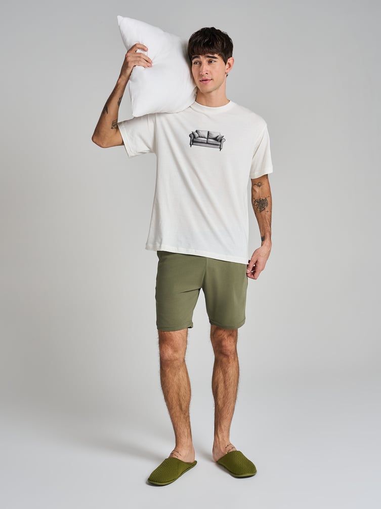 Пижама с футболкой и шортами