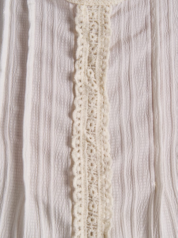 Кружевная блузка нарядная