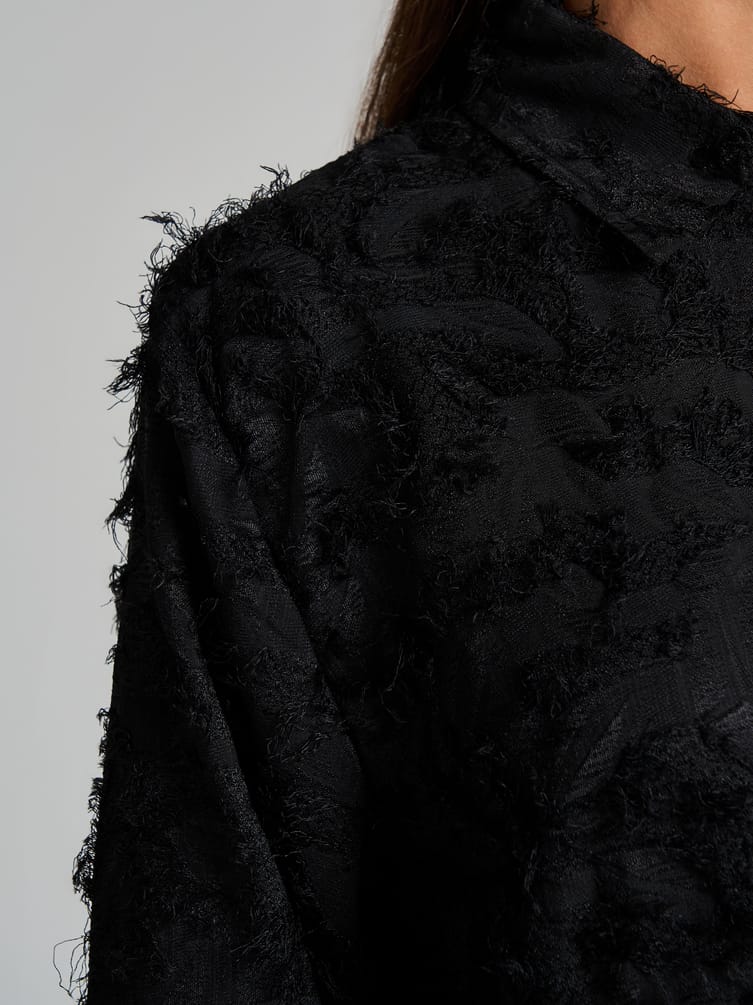 Блузка нарядная с бахромой