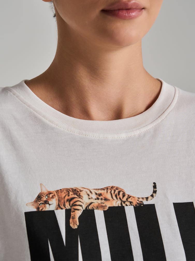 Пижама с принтом котиков и брюками