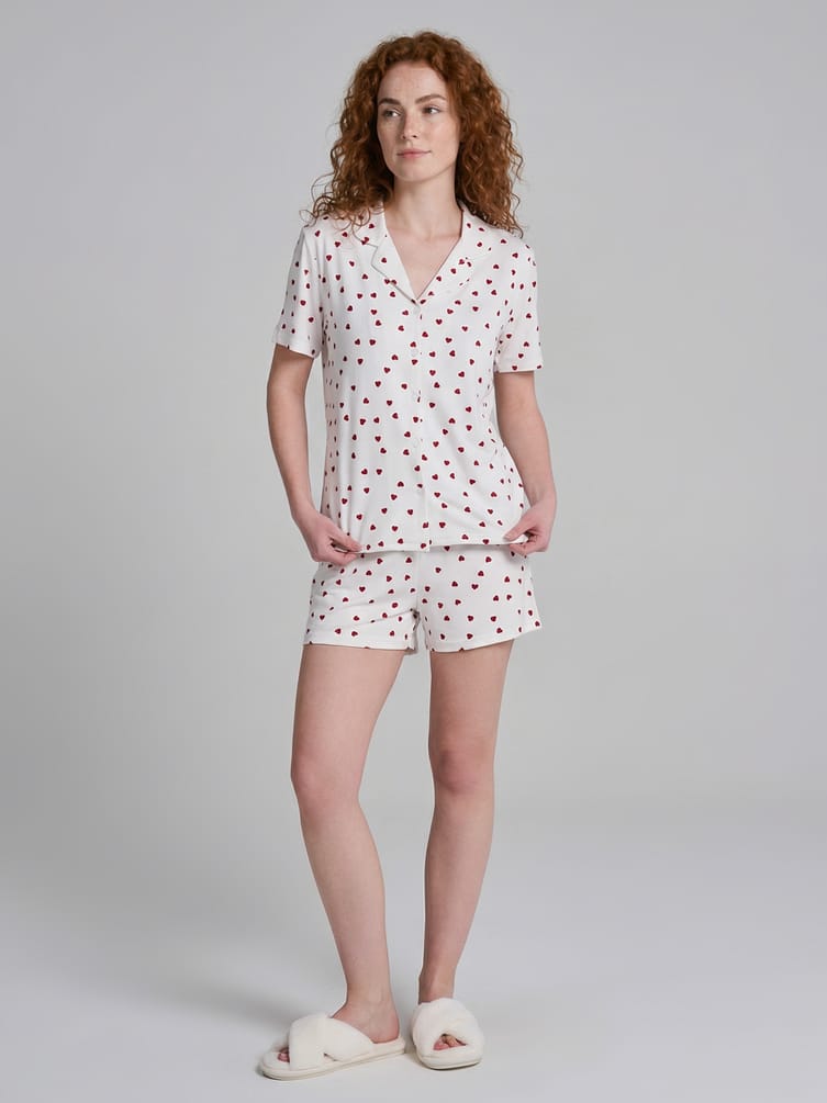 Пижама с рубашкой и шортами