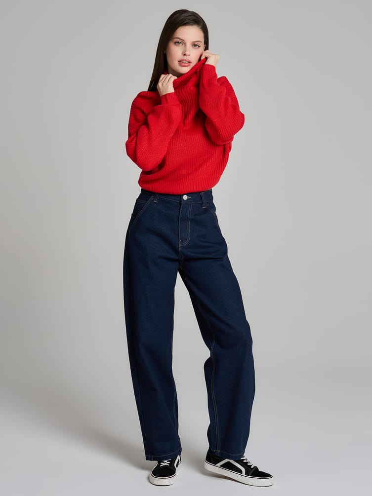 Свитер вязаный с высоким горлом