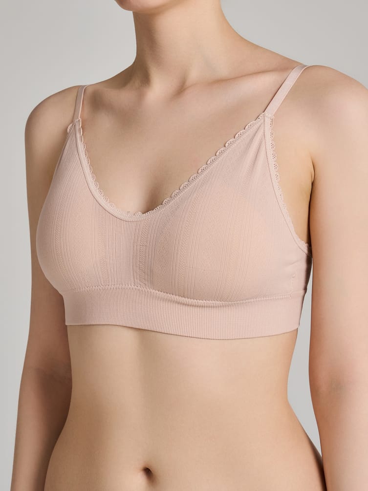 Бюстгальтер-топ с мягкой чашкой