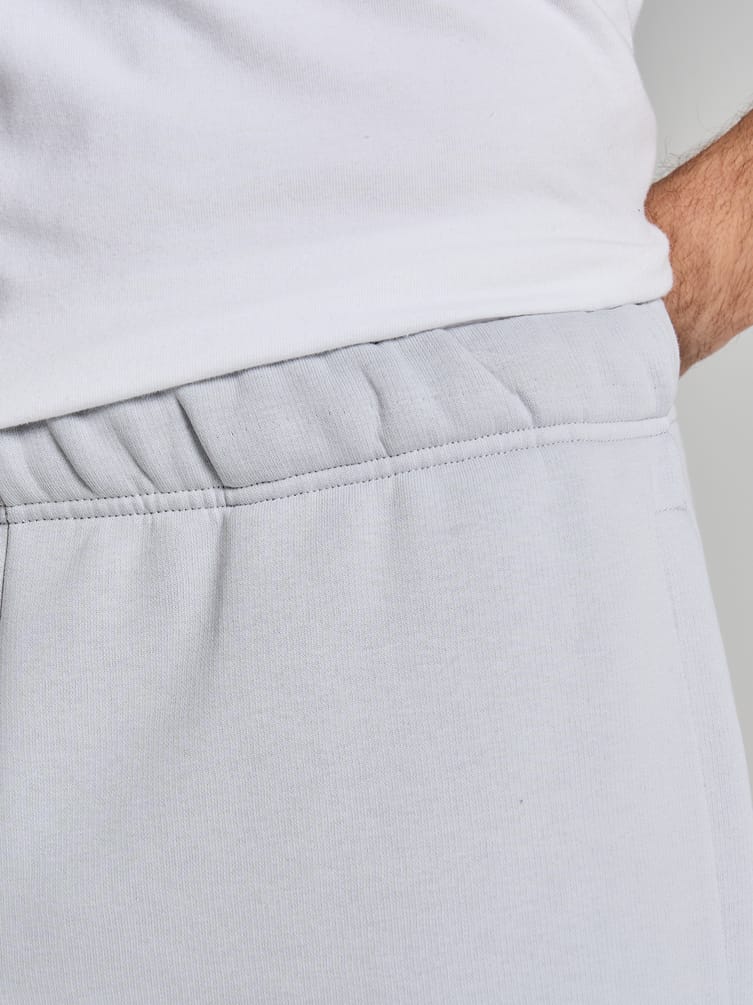 Теплые брюки оверсайз на резинке с начесом