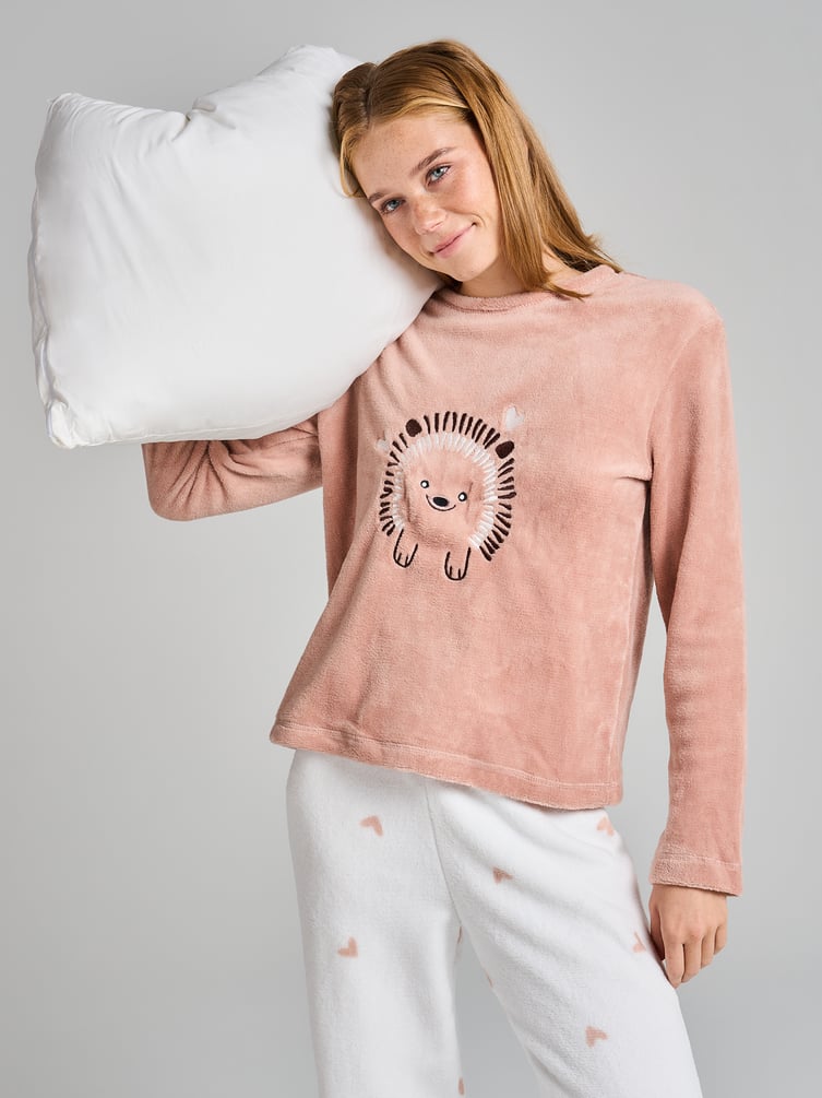 Зимняя пижама с вышитым ежиком