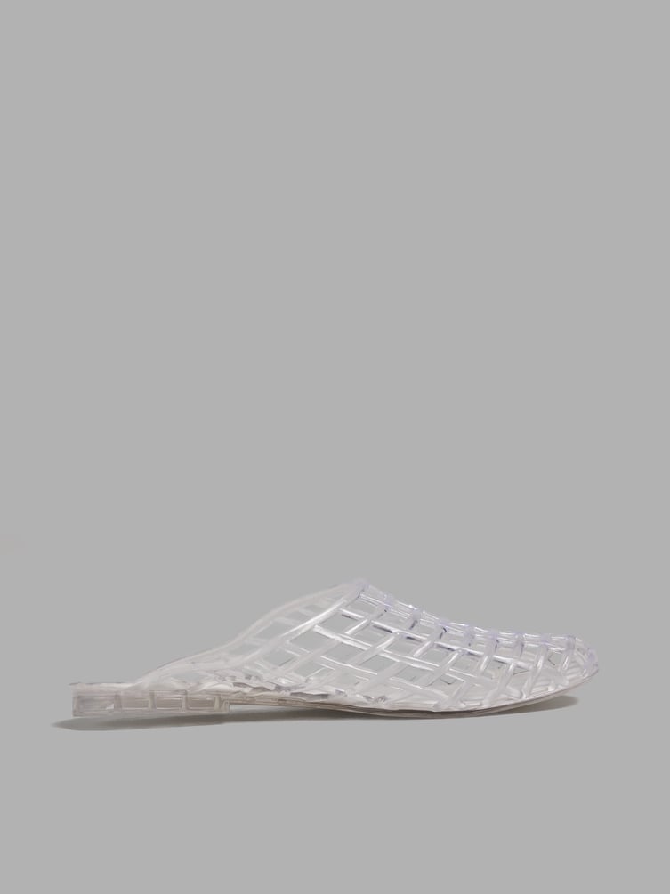 Шлепанцы с плетёным дизайном