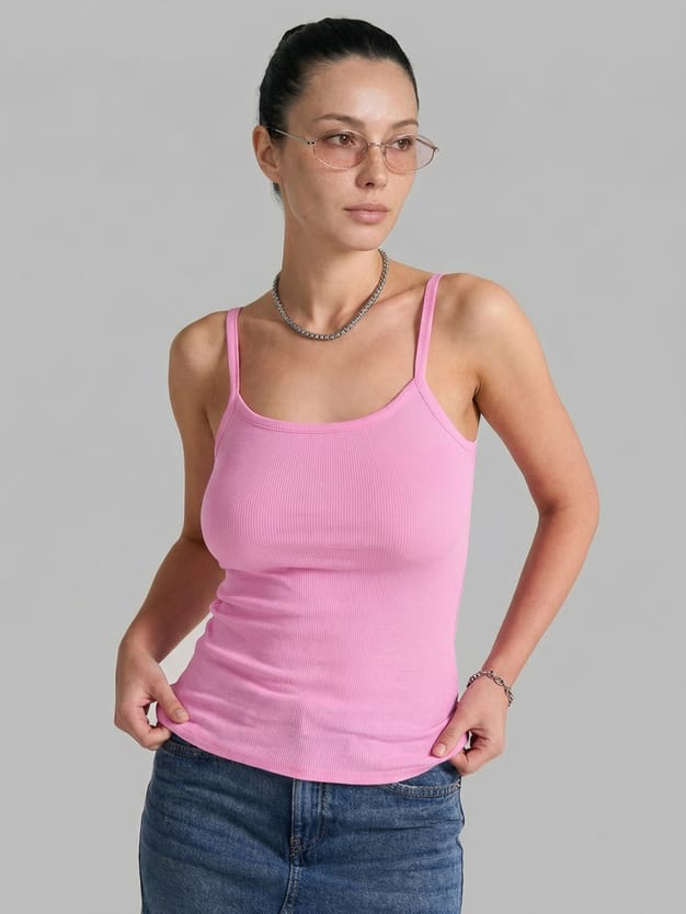 Топ в рубчик на тонких бретелях