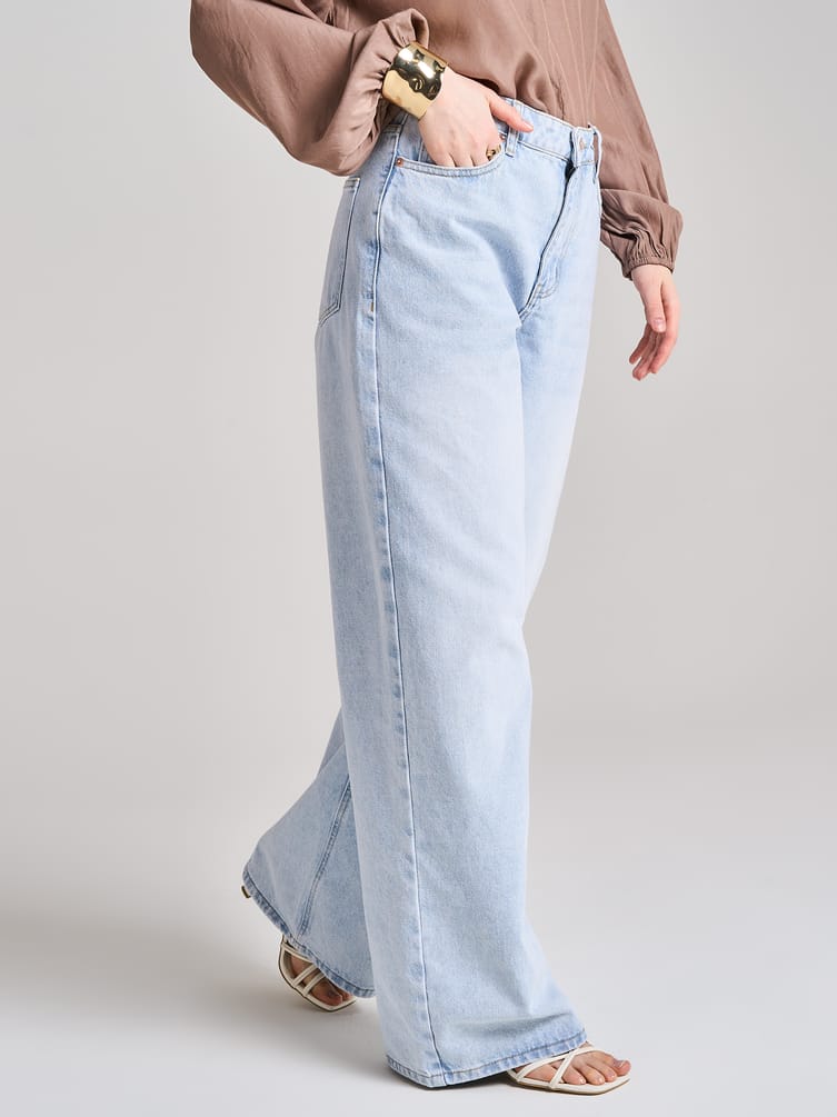 Джинсы широкие