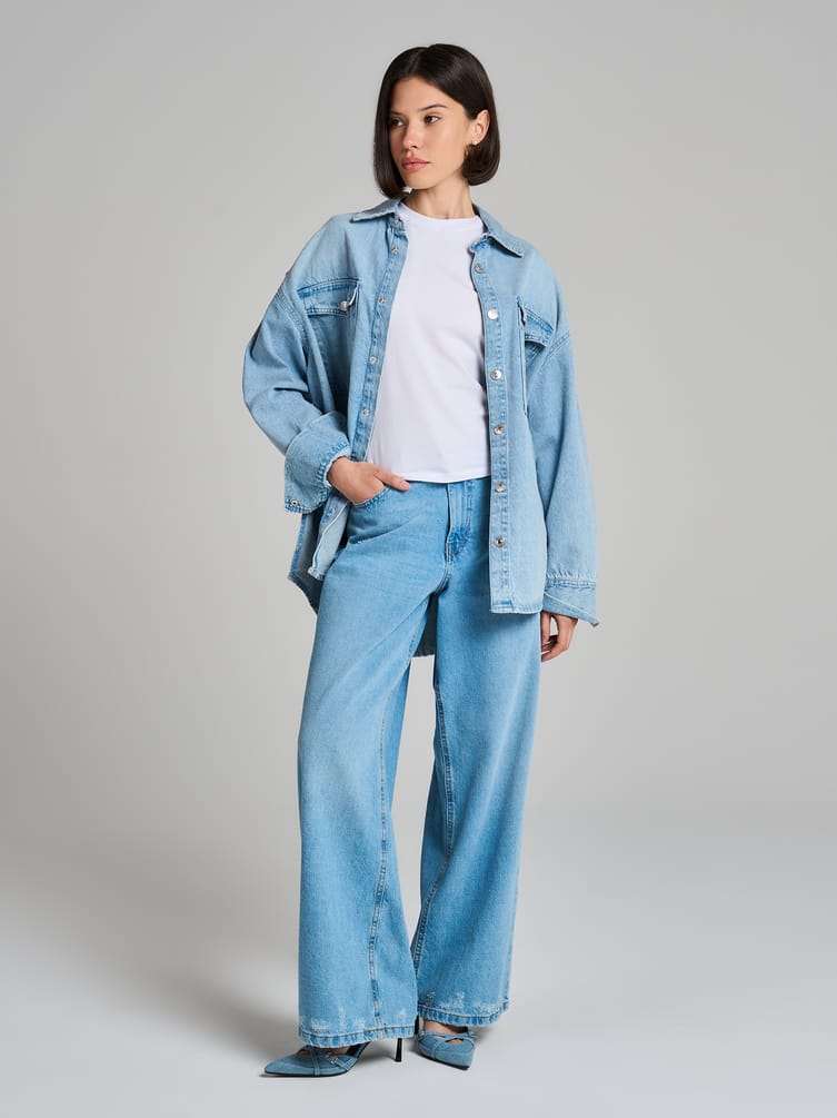 Короткая футболка с кружевом