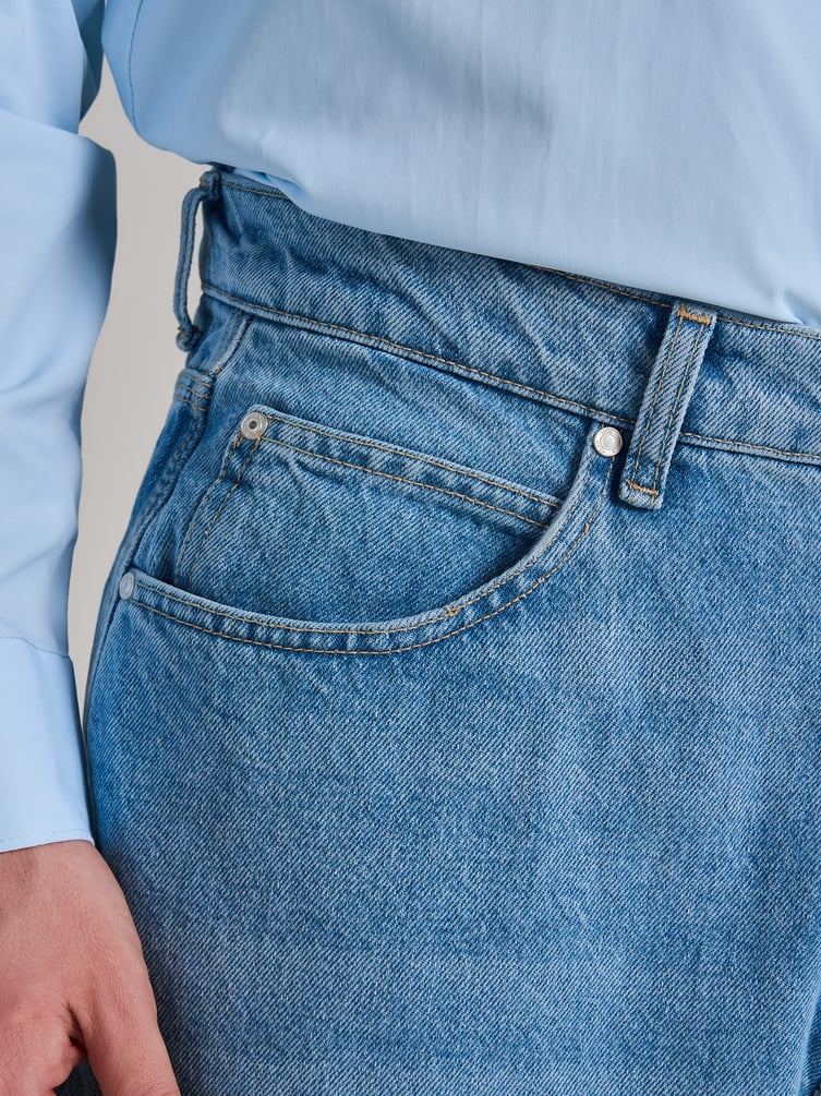 Джинсы багги зауженные с декоративной петлей