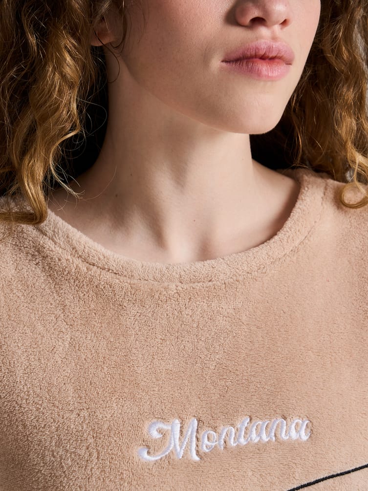 Пижама плюшевая с вышивкой и брюками