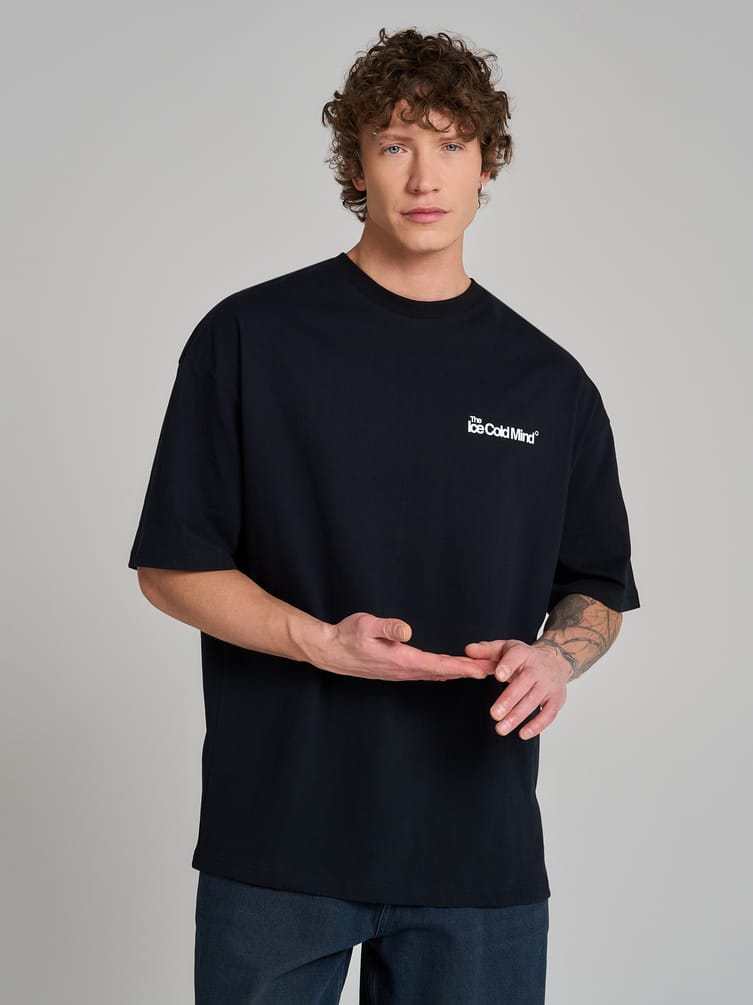 Футболка оверсайз с принтом на спине