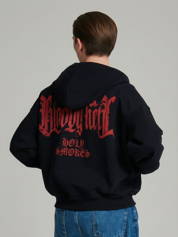 Толстовка оверсайз с надписью на спине