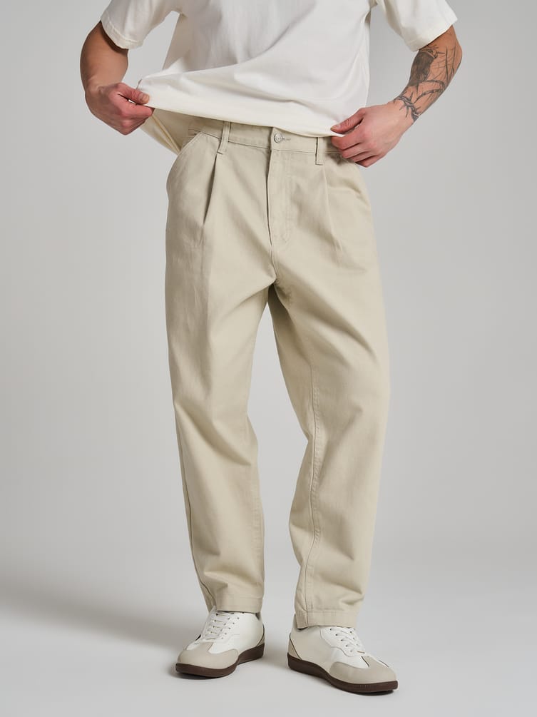 Зауженные укороченные брюки