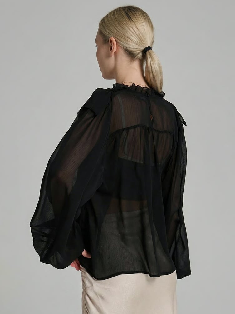 Блузка бохо с рюшами