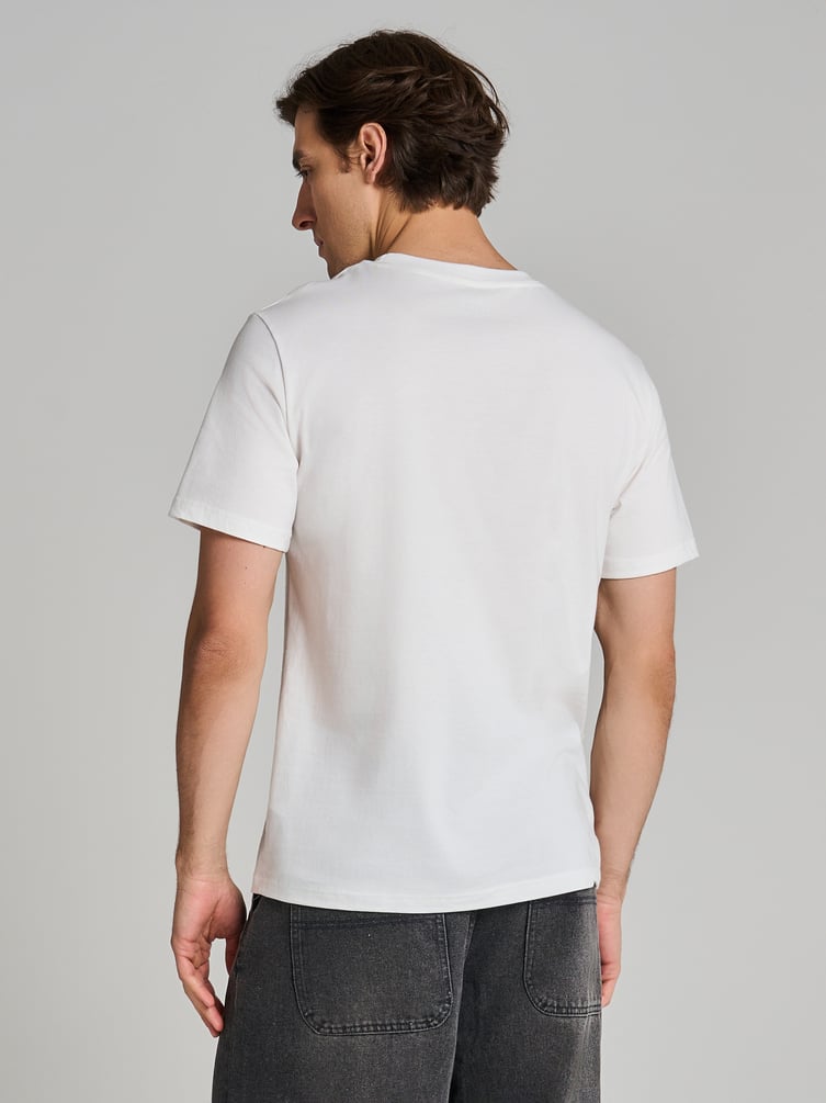 Футболка с новогодним принтом