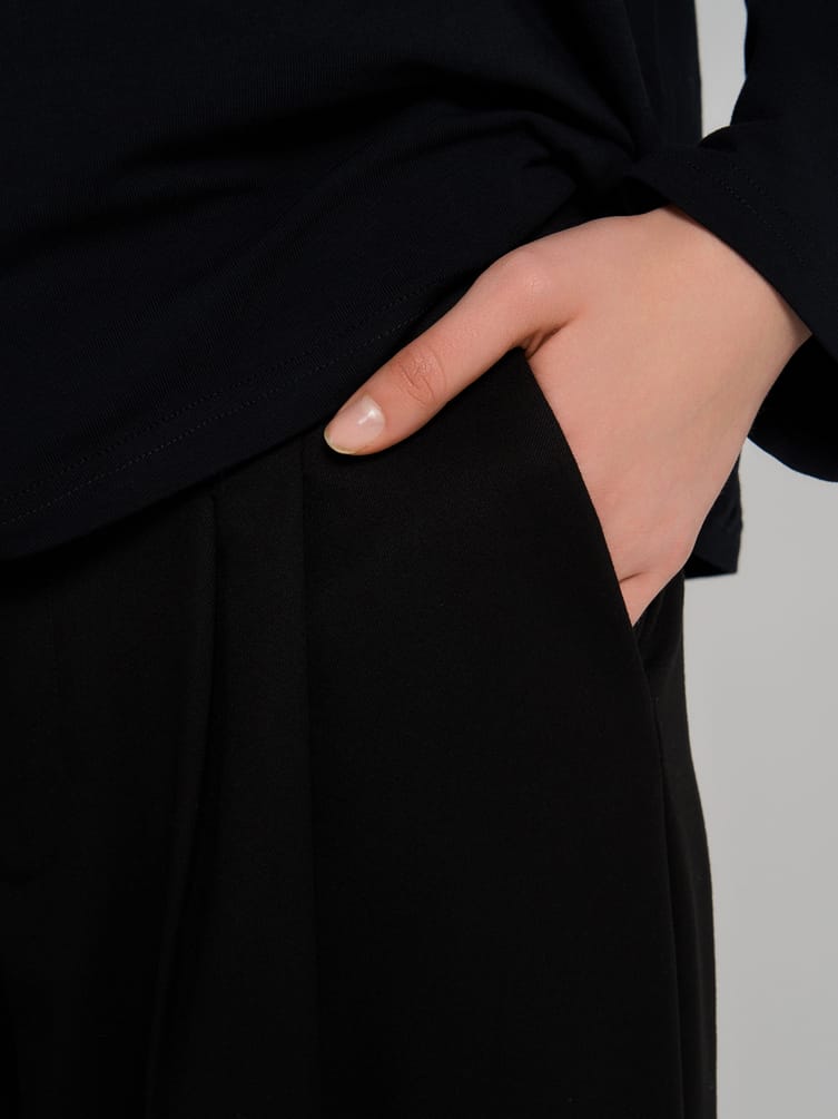 Брюки бананы классические