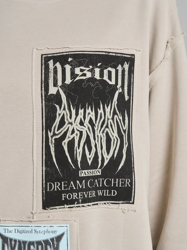 Свитшот в стиле гранж с необработанными краями