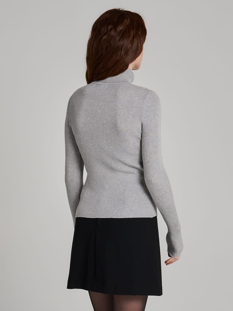 Водолазка лапша с высоким горлом