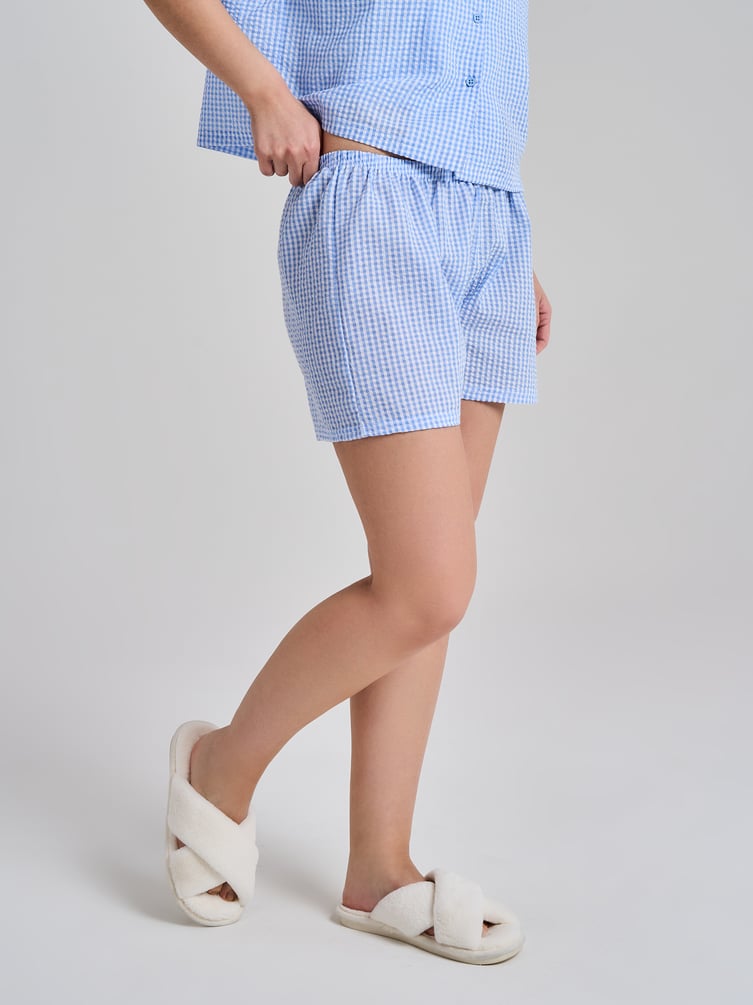 Пижама в клетку с рубашкой и шортами