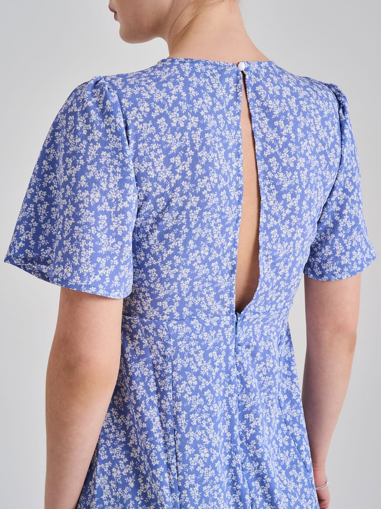 Миди платье крестьянка с разрезом по бедру