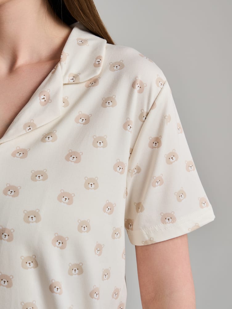 Пижама с рубашкой и брюками