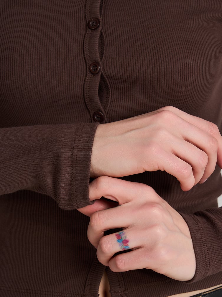 Кардиган облегающий на пуговицах