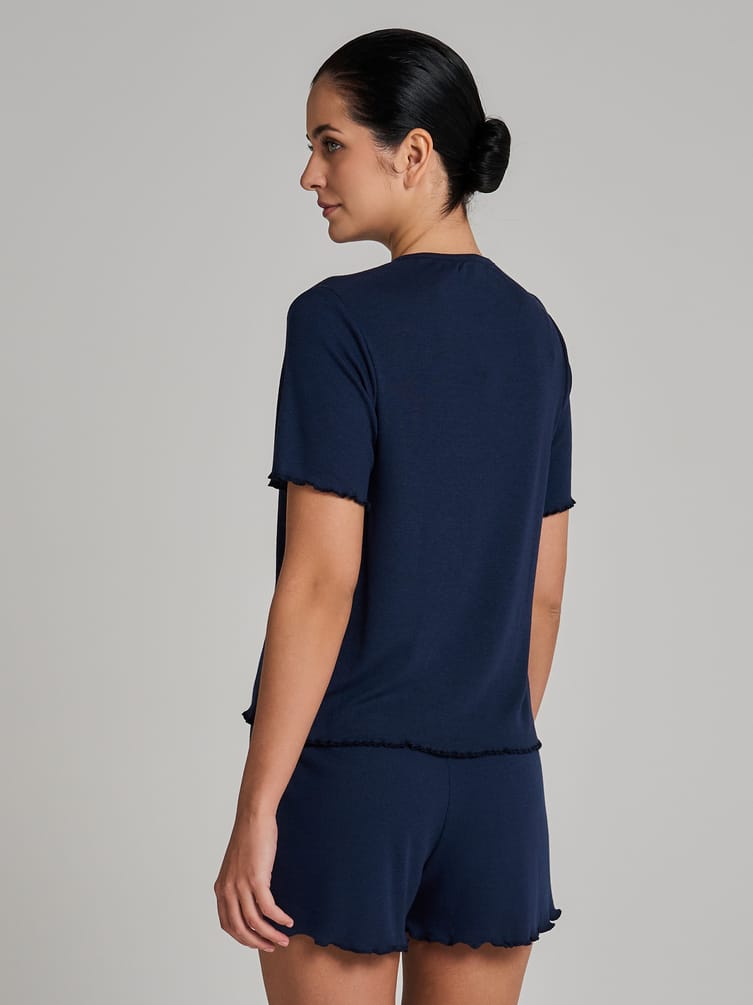 Пижама в рубчик с футболкой и шортами